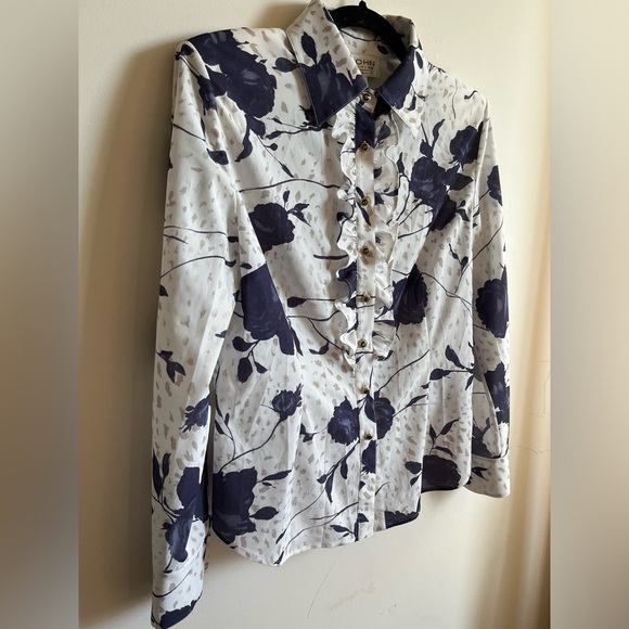 St. John Collection Floral Ruffle Button-Up Blouse w/ shoulder pads - Picture 2 of 10